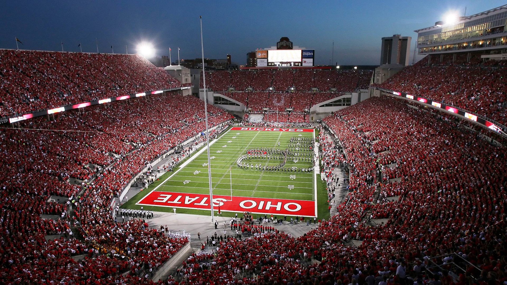 绝境红牛，当二队匕首刺穿哈斯铁幕，佩雷兹在嘘声中加冕